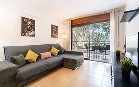 TuristMar - Amplio Apartamento en Salou con piscina, a 2 minutos de la Playa